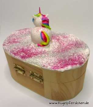 Preview: Einhorn auf ovaler Schatulle mit pink und silber Preview: Kugelpferdchen auf Wolken-Schatulle, oval