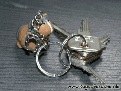 Preview: Kugelpferdchen Mini Schlüsselanhänger mit Spezialversiegelung Preview: Kugelpferdchen Schlüsselanhänger