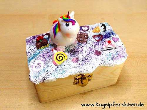 Kugel-Einhorn nachtleuchtend