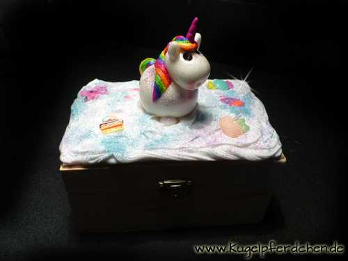 Kugel-Einhorn sweets